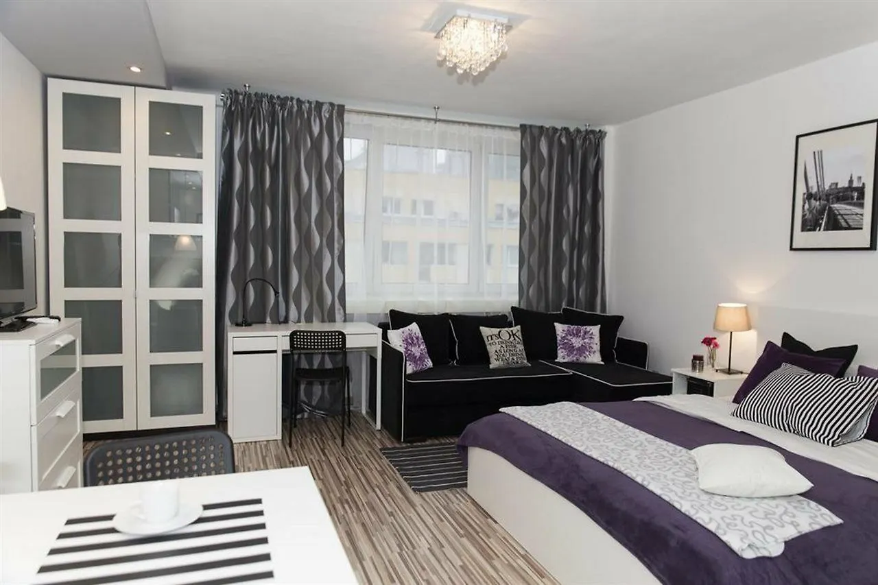 Warsawrent Apartamenty Centralna 0*, Varšava
